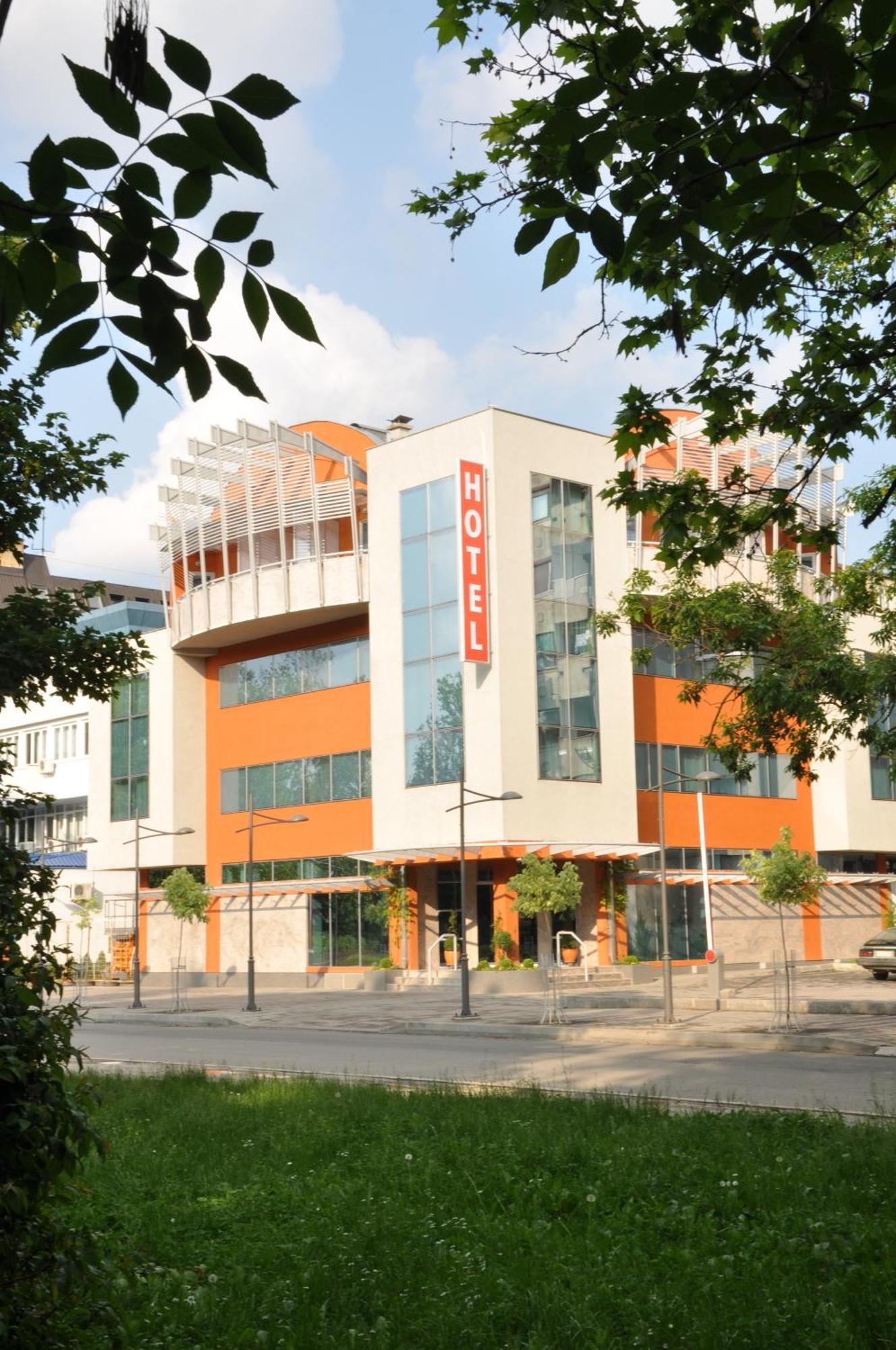 Hotel Botika Кралево Экстерьер фото