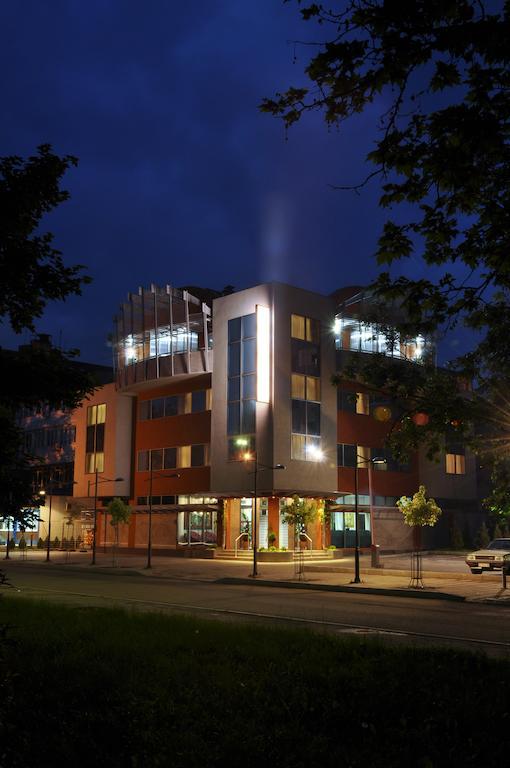 Hotel Botika Кралево Экстерьер фото