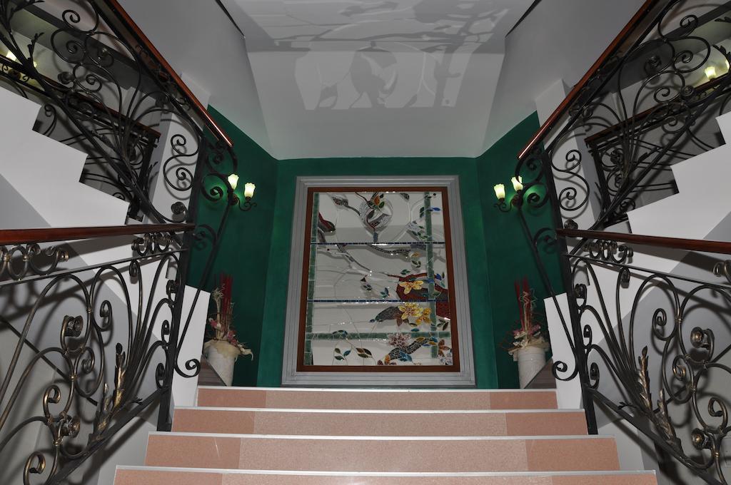 Hotel Botika Кралево Экстерьер фото