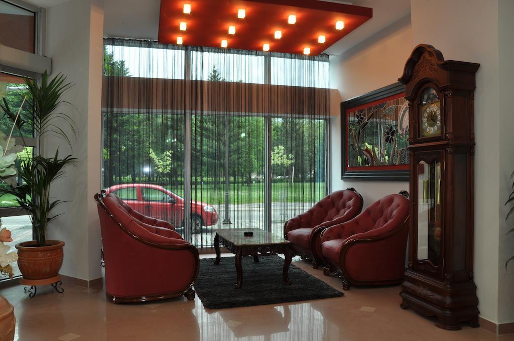 Hotel Botika Кралево Экстерьер фото